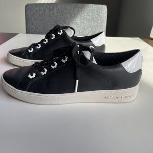 Michael by Michael Kors Sneakers Size 7
